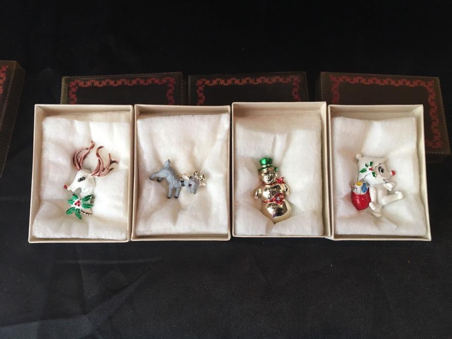 Lot of 4 Vintage Christmas Lapel Pins Brooches