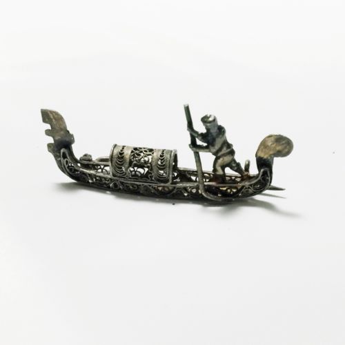 Vintage Wirework Venetian Boatman 3D Figural Brooch/Lapel Pin Pewter Tone