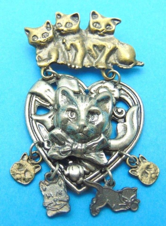 Vintage Little Kitty Cat Heart Pin Brooch Pewter Charm Kittens Brooch  j1