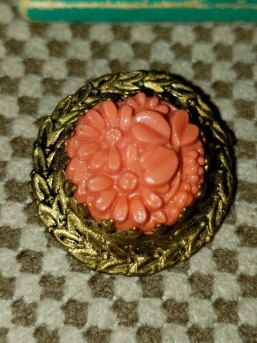ANTIQUE VICTORIAN 1837-1901 C-CLASP CARVED CORAL CELLULOID & BRASS BROOCH PIN