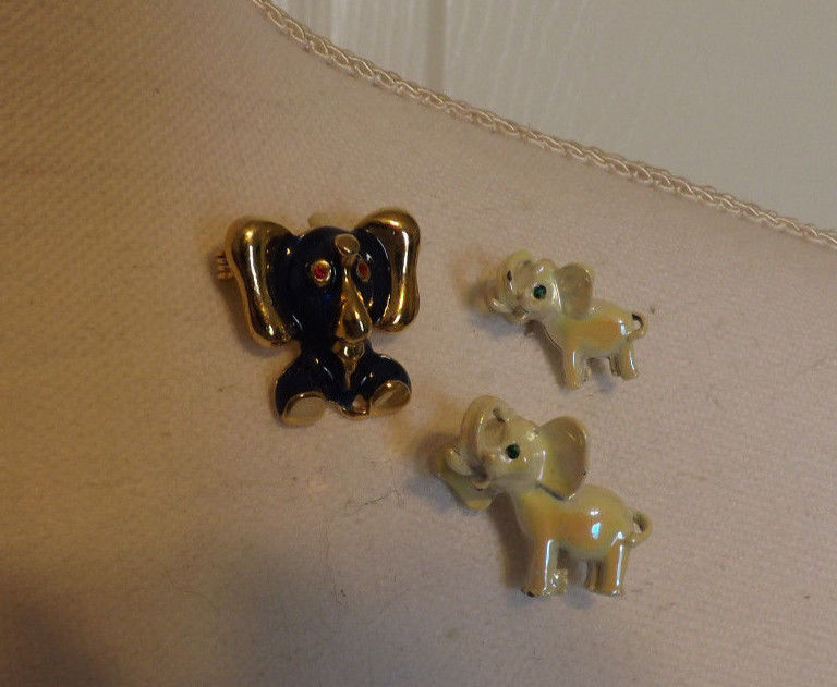 Vintage Elephants Enamel, Blue ,Cream Mother of Pearl (Used) Cute