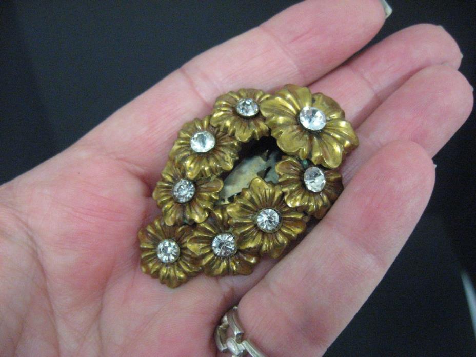 Antique VTG Victorian Fur Clip White Rhinestone Gold tone Flower Fur DRESS clip