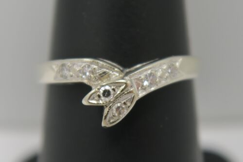 PRETTY ~ 14K White Gold ~ 1/10 Carat DIAMOND Antique Swirl Design Ring - CUTE -