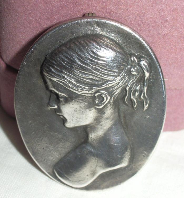Vntg Sterling Brooch Pendant Tridimensional profile young lady pony tail
