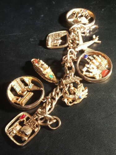 Charm Bracelet Travers With 8 Charms Vintage