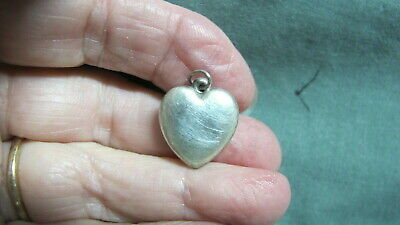 Vintage Sterling Silver Heart Shape  Charm Pendanr