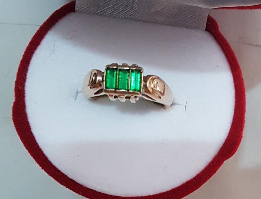 14K Georgian Paste Ring Emerald Cut Green Size 5 4.3 grams