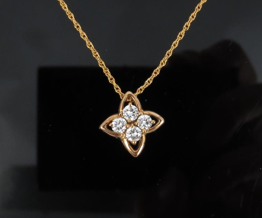 Old Stock 0.52ct FG/VS Diamond & 14K Yellow Gold Star Flower Necklace