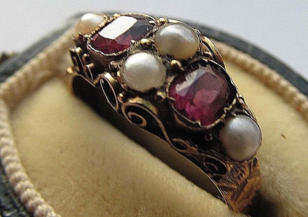 Antique 15 ct gold English amandine and pearl ring