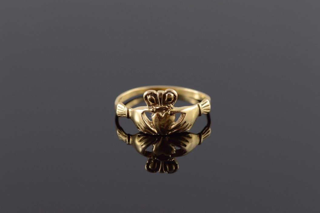 14K Traditional Irish Celtic Claddagh Wedding Ring Size 8.25 Yellow Gold *64