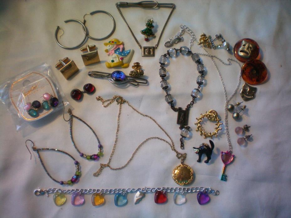 Lot of Vintage Jewelry for Parts Repair Harvest or Crafts