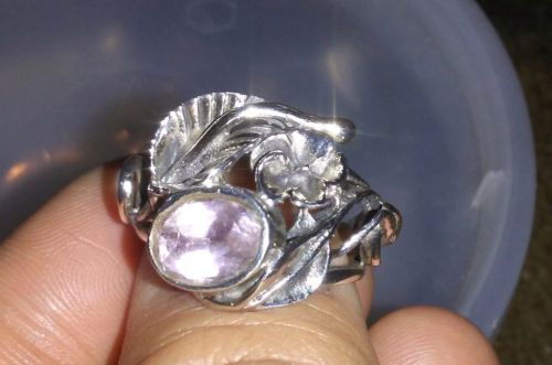 Vintage Sterling Silver Purple Stone Flower Design Size 7