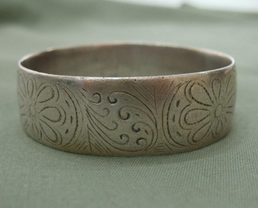 Wide antique engraved tribal silver bangle bracelet Star mark 64.9g