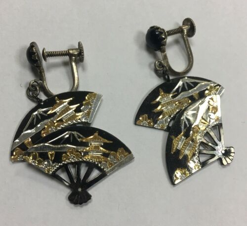 Vintage Chinese Export Silver Laquered Fan Screwback Earrings