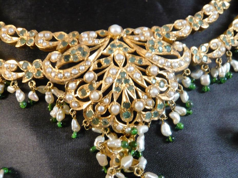 VINTAGE UNIQUE GOLD EMERALD GREEN STONES PEARLS NECKLACE/EARRINGS/RING SET-INDIA
