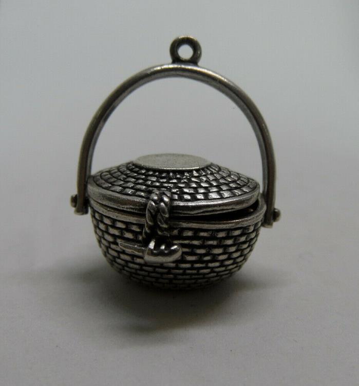 Vintage Sunwest Mexico Sterling Silver Nantucket Basket Lid Necklace Pendant 10g