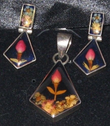 VINTAGE TAXCO MEXICO STERLING PENDANT & EARRING SET PRESSED FLOWERS LUCITE