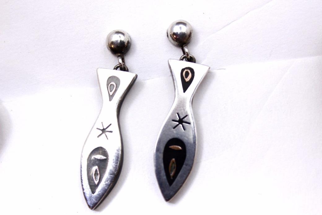 VINTAGE  TAXCO MEXICO .925 STERLING SILVER SCREW BACK FISH INLAID EARRINGS