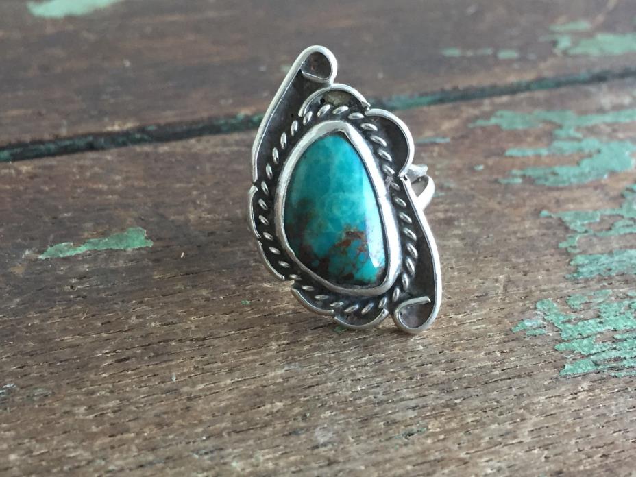Vintage Native American Sterling Silver Turquoise Ring Twisted Rope Frame sz 7