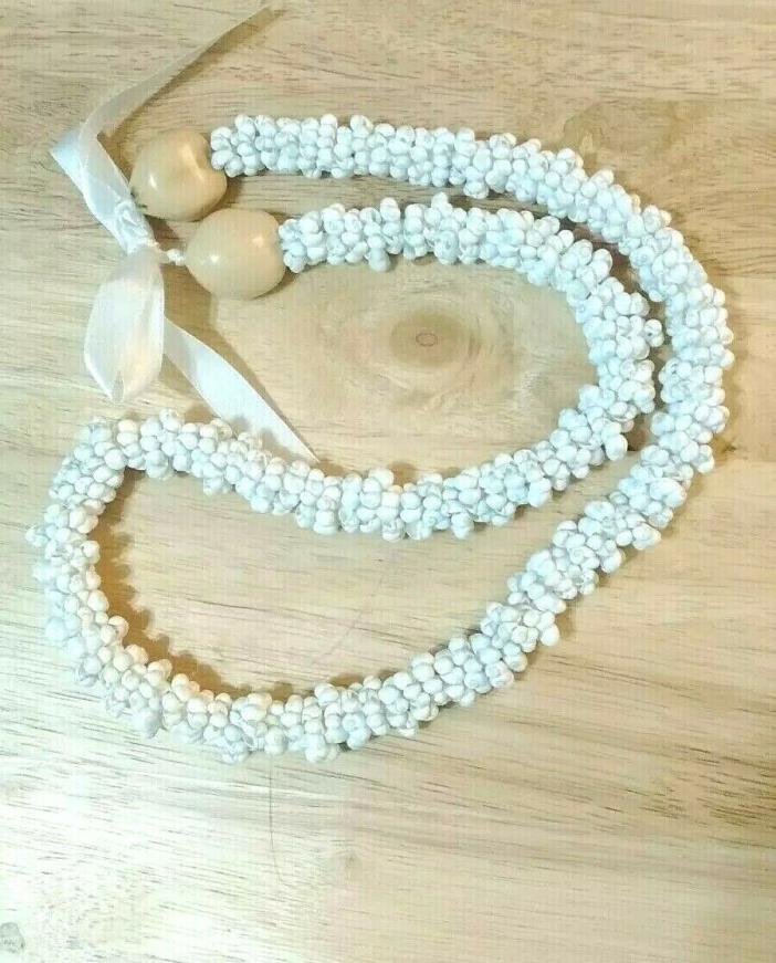 Vintage White Shell Lei Necklace