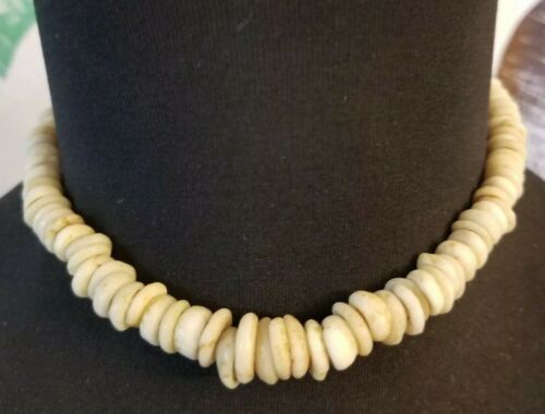 Vintage Hawaiian Choker Puka Shell Necklace 13 3/4