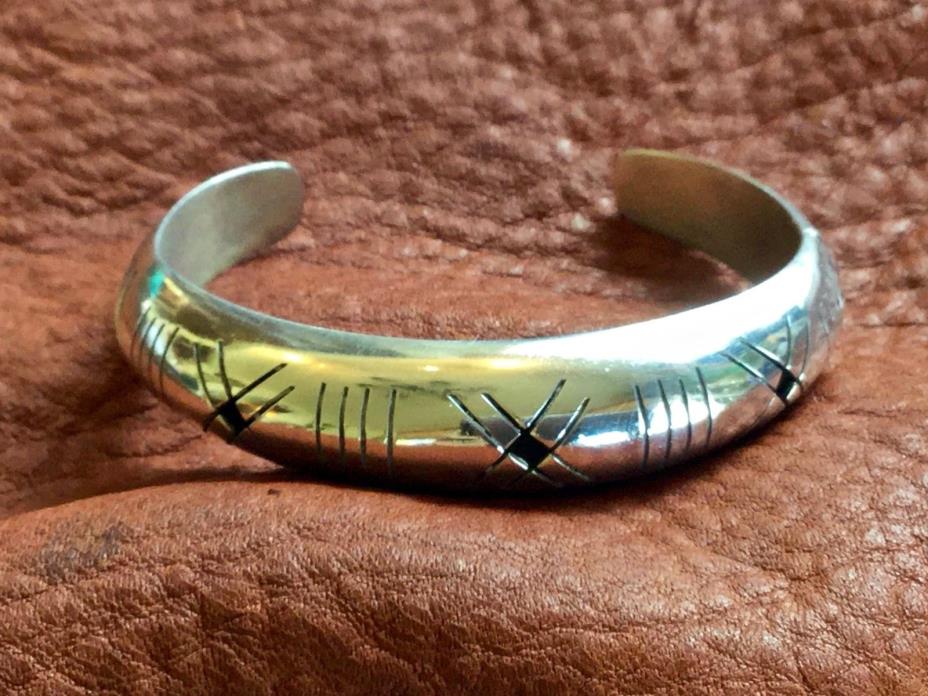 VINTAGE MEXICAN SHADOWBOX STERLING SILVER CUFF BRACELET 6.5