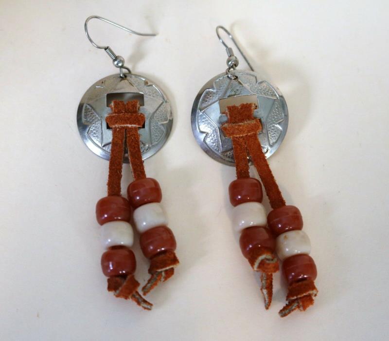 Vintage Conch Pierced Earrings Brown Beige Beads on Suede
