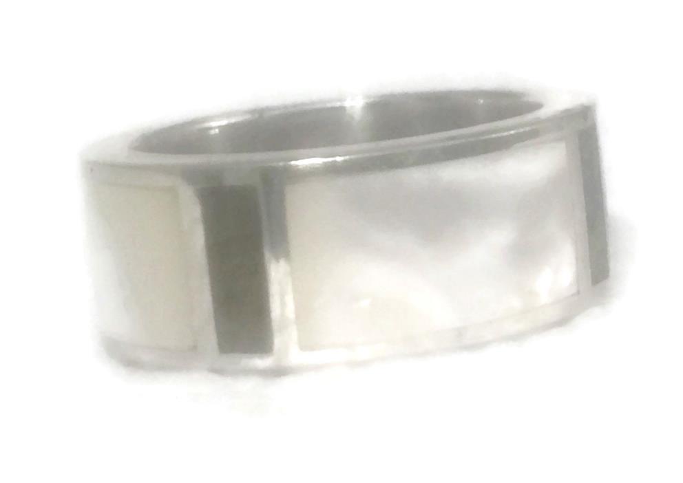 Mother of Pearl Ring Vintage Band Sterling Silver Ring Size 6.75 MOP Thumb Women