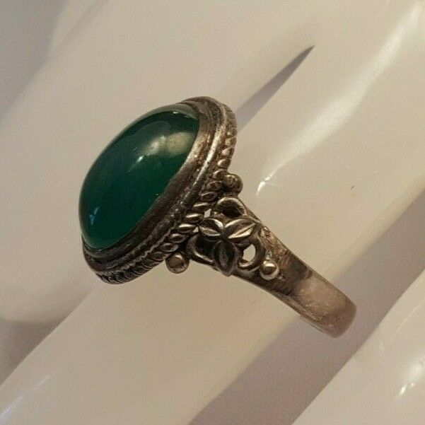 Vintage TRANSLUCENT GREEN CABOCHON & Sterling Silver RING Size 5.75 GUC OOAK