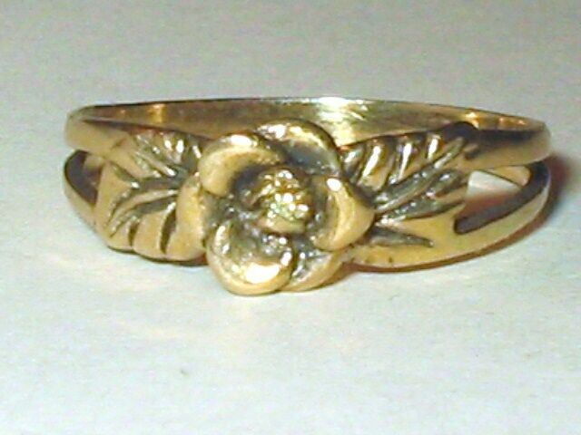 Dainty Natural Diamond Rose Leaf Design Gold On Sterling Silver Sz 6.25 Ring