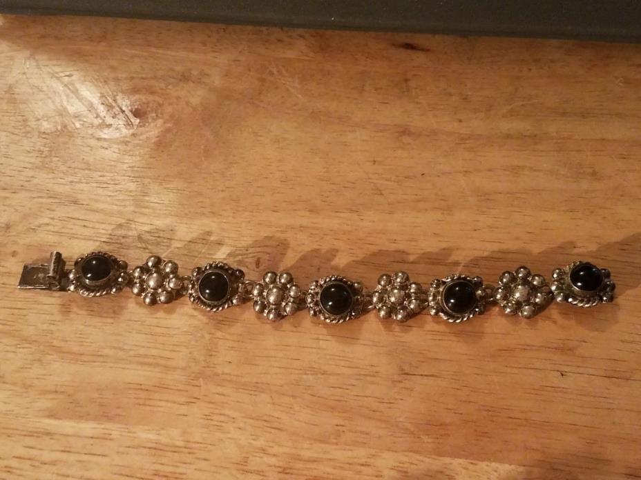 Vintage Sterling Signed Bracelet Black Gemstones 7
