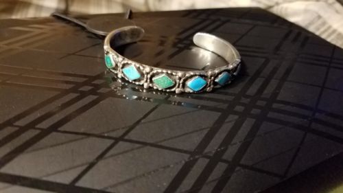 AUTHENTIC SIGNED by JIMMIE ETSATE -ZUNI  STERLING TURQUOISE vintag CUFF BRACELET