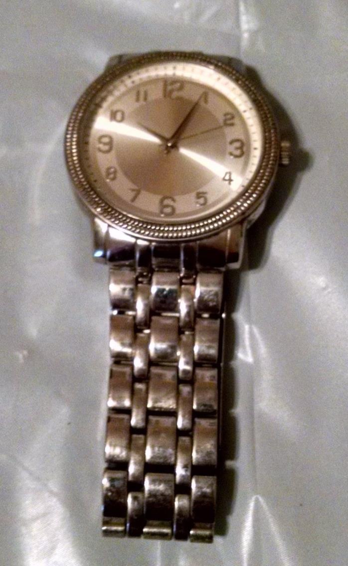 Mens Quartz Watch FMDAL731 Silver Tone Fold Over Clasp SOLD AS IS FOR PARTS