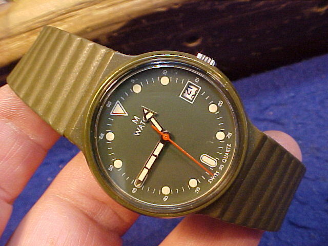 Mondaine M-Watch Khaki green military mans wristwatch M.7607.650