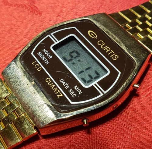 VINTAGE NOS 1980 LCD WATCH Stainless Steel GOLD CURTIS