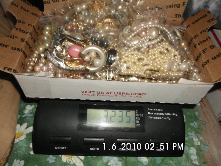 3 lbs FAUX PEARL JEWELRY(CRAFT) GREAT VARIETY LQQK !!
