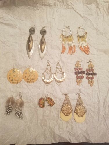 Lot of 21 Mix Fashion Jewelry Earrings/Necklaces