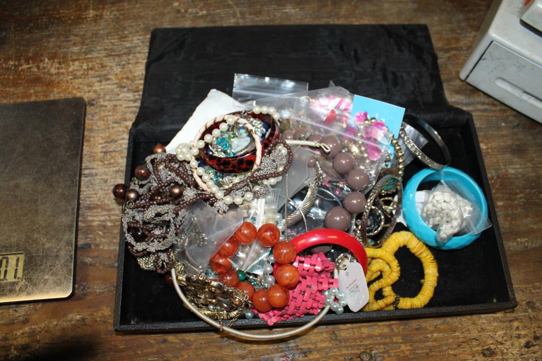 Mixed Lot Vintage & Modern Costume Jewelry Free US Shipping New & Old & Part #3