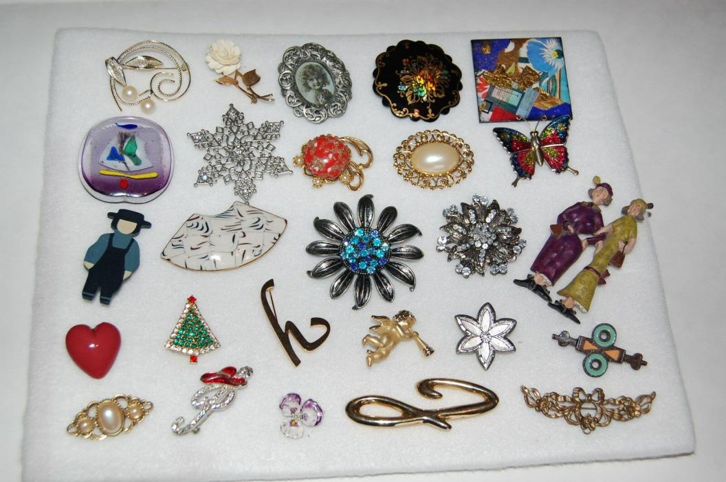 Excellent Pins / Brooches Large Lot of 26 Assorted  Vintage to Now
