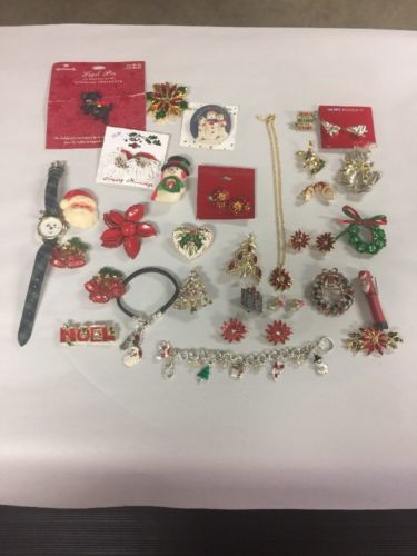 Lot of Christmas Holiday Costume Jewelry Pins + Brooches Wreaths Santa AS IS