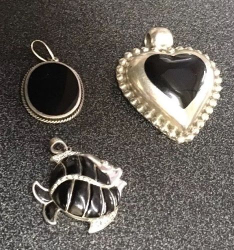 .925 Sterling Silver 31.0 total gms Onyx Gemstone  Lot Of 3 Pendants, 6, 6, 19.