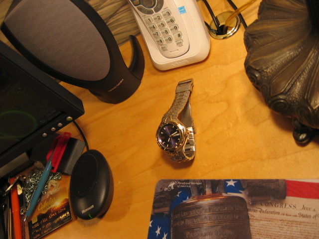 Armitron Quarts,beautiful midnite Blue face,men's wrist watch,resistant to 165ft