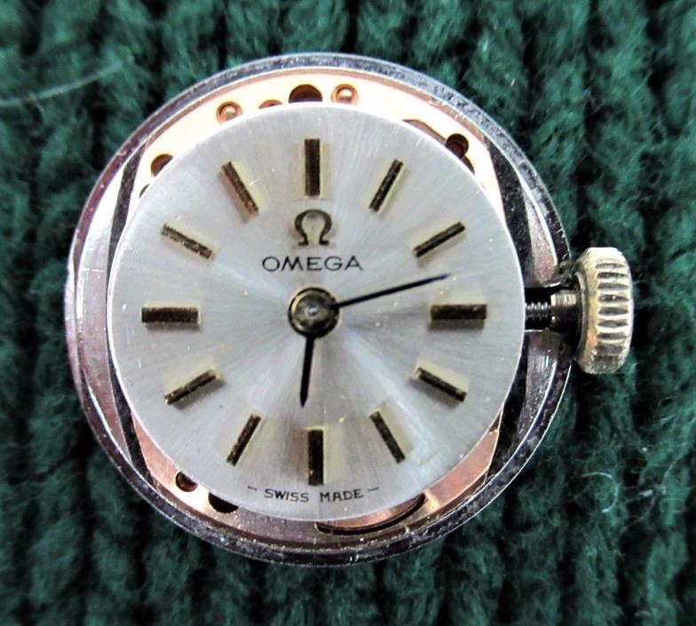 Vintage 1966 Omega Ladies Wrist Watch Round White Dial, Charnier Bracelet