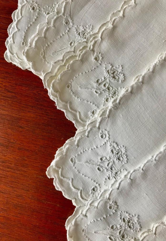 Set of 6 linen vintage embroidered napkins, 12