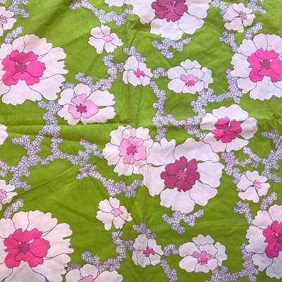 Vintage Floral Print Cotton Fabric Remnant 44