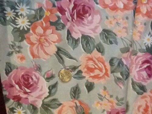 COTTON PRINT FABRIC ROSES DAISEYS AND MORE 1-1/4 YARDS