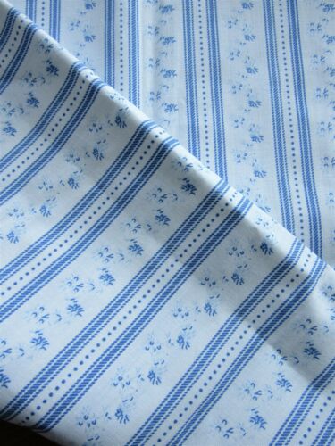 1 yd VINTAGE Blue & White Floral Med-Heavy Cotton Ticking Pillow Tick Fabric