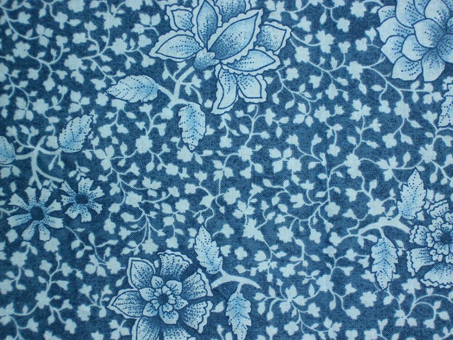 Vintage Blue Tonal Floral Fabric~~~ 90 X 44~~~ 2 1/2  Yards