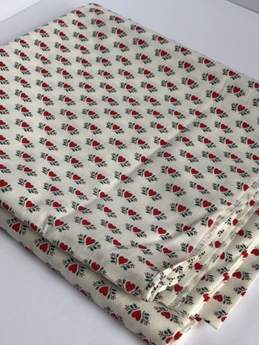 Heart and Holly Print Vintage Wamsutta Cotton 2 Yards Quilting Red Cream Green