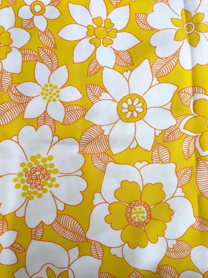 FABULOUS Vtg MID MOD Polyester Fabric 60s 70s Yellow Floral 51